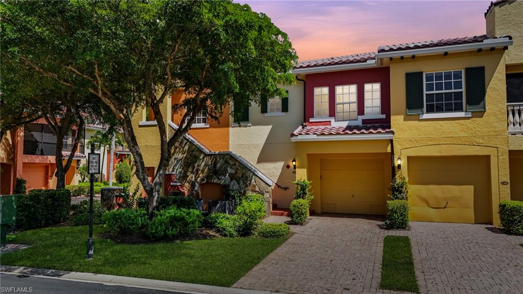 22321 Piazza Doria LN # 202