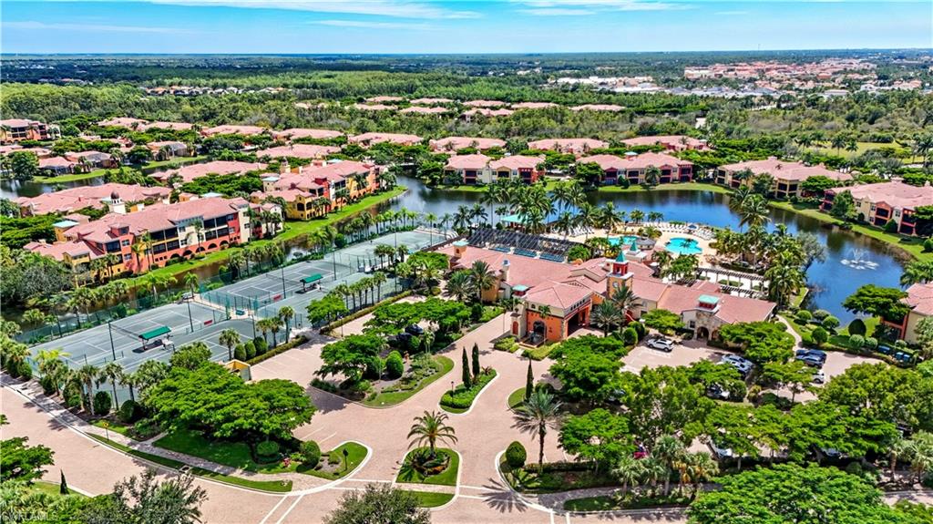 22321 Piazza Doria LN # 202