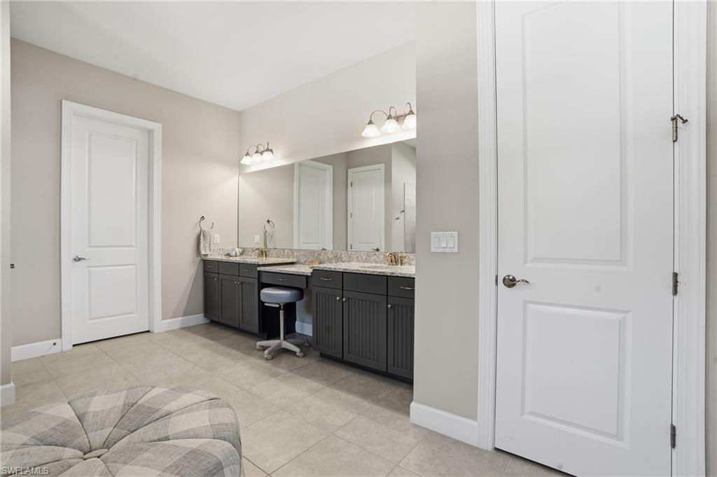 9489 Montelanico LOOP