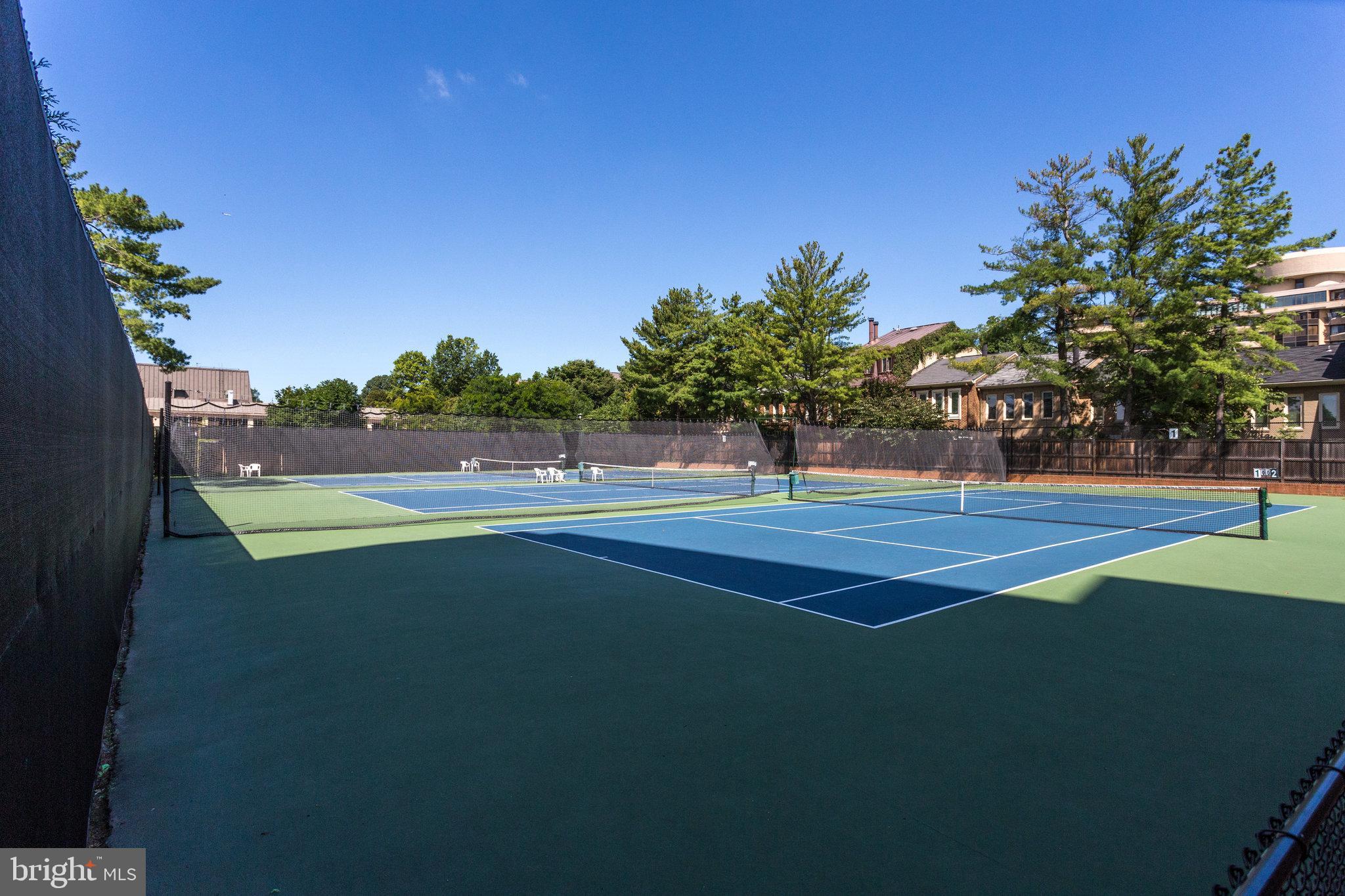 3259 SUTTON PLACE NW Unit: A