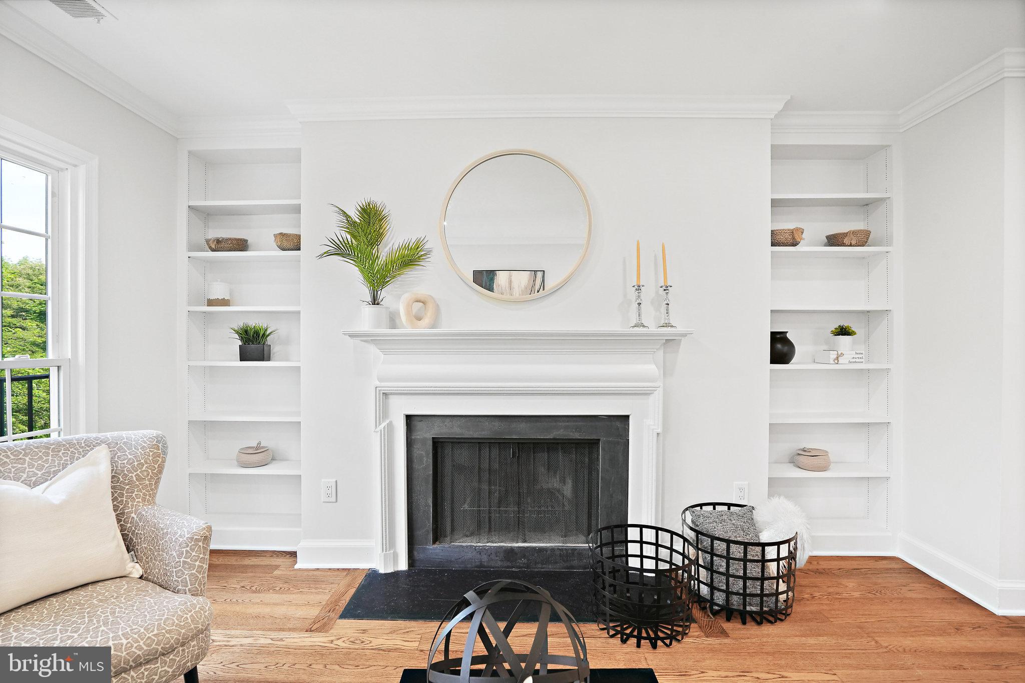 3259 SUTTON PLACE NW Unit: A