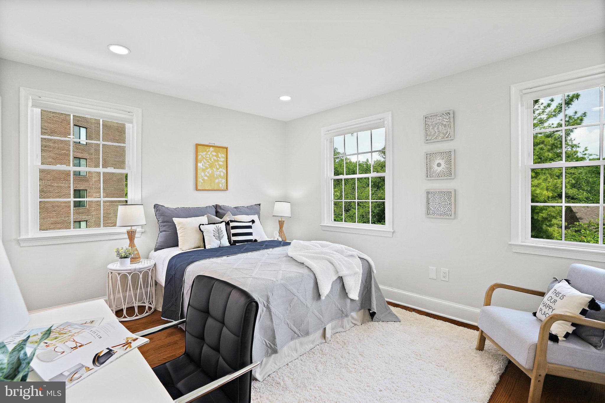 3259 SUTTON PLACE NW Unit: A