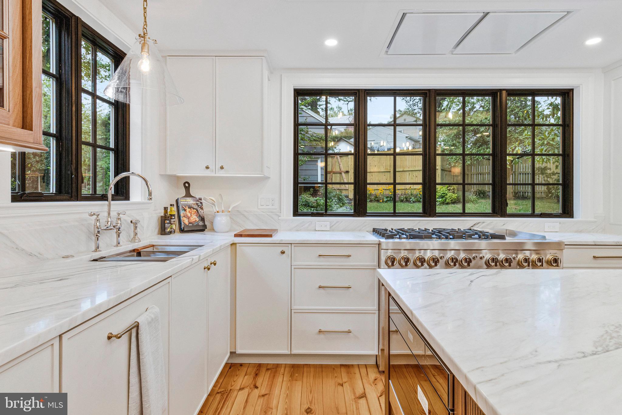 2921 LEGATION STREET NW