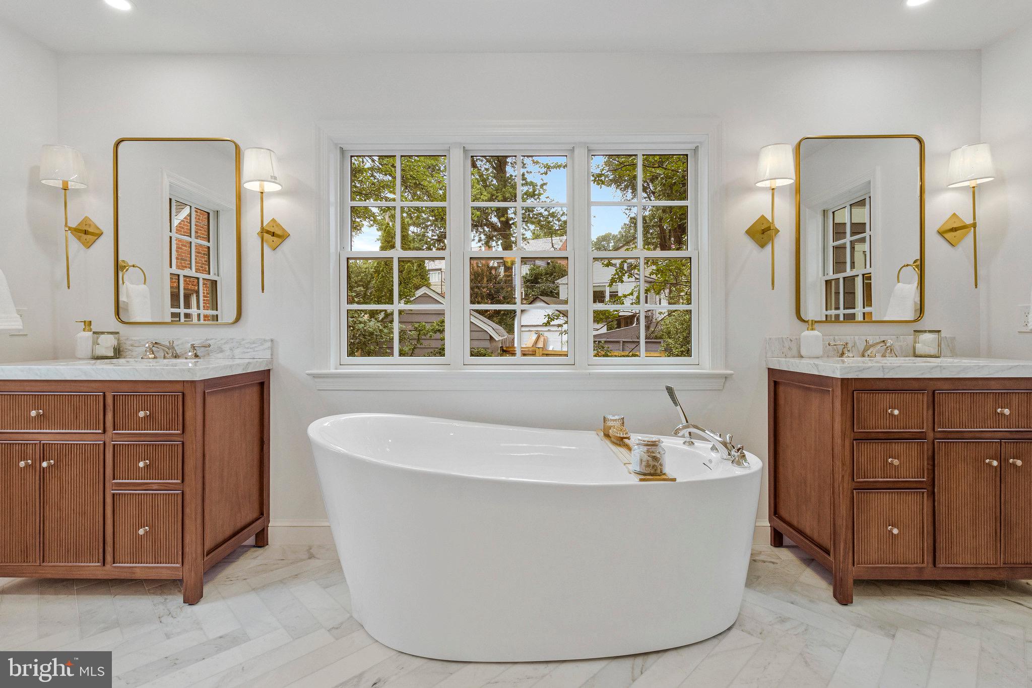 2921 LEGATION STREET NW