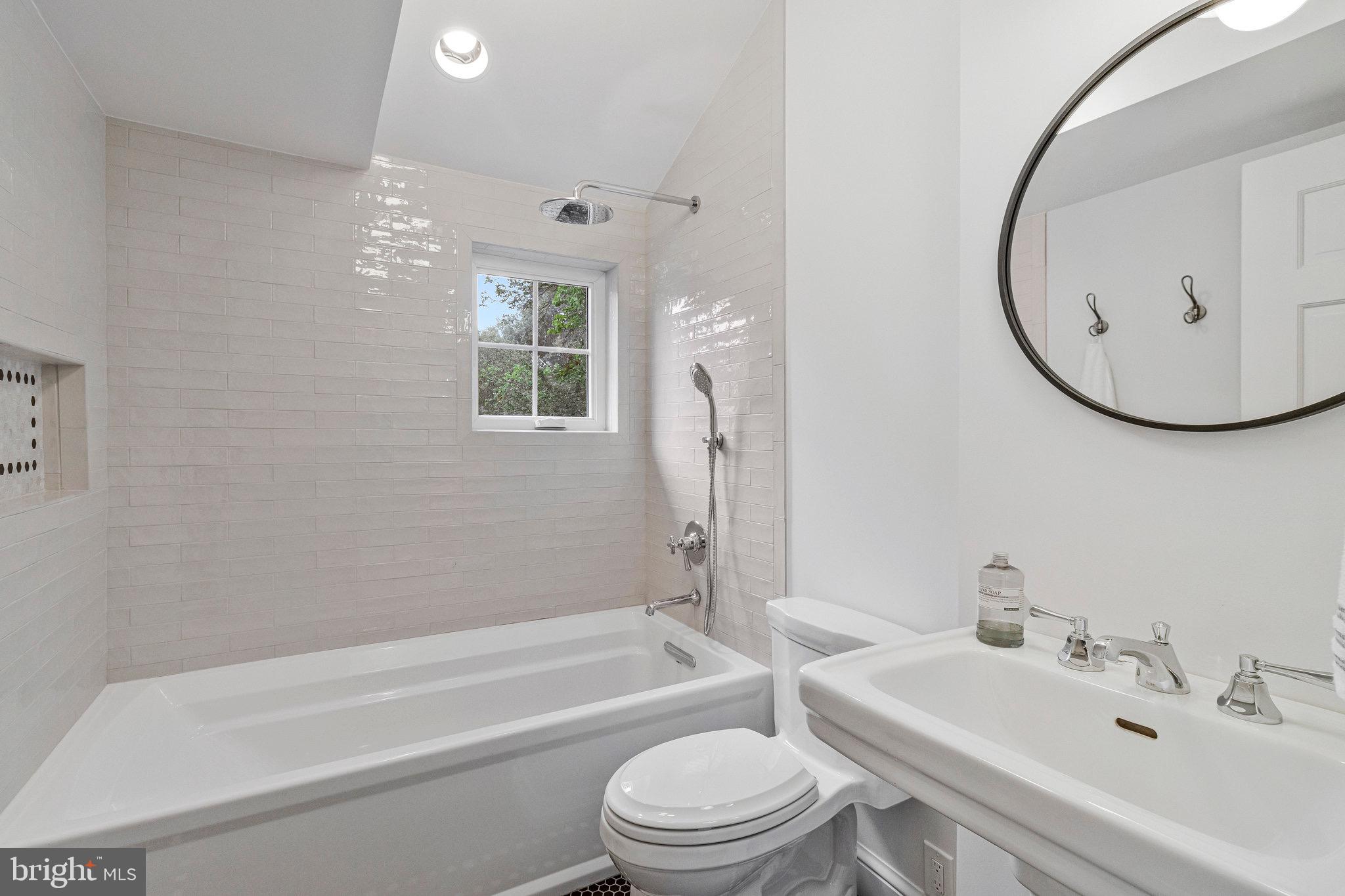 2921 LEGATION STREET NW