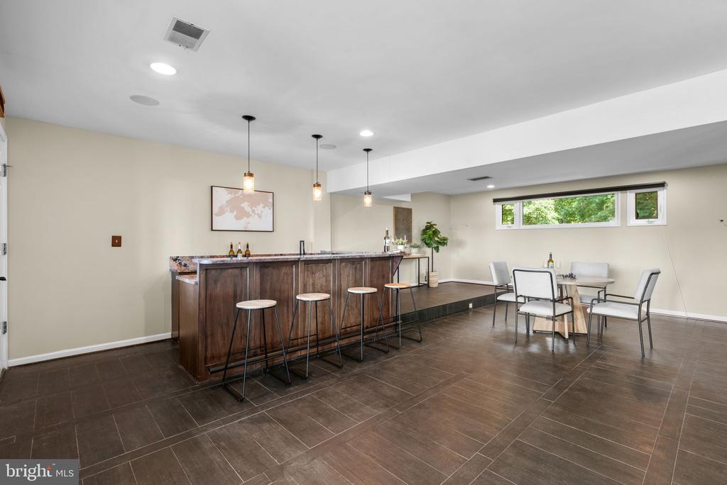 2908 SOUTHWATER POINT DRIVE