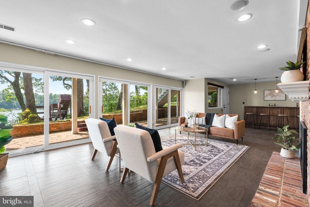 2908 SOUTHWATER POINT DRIVE