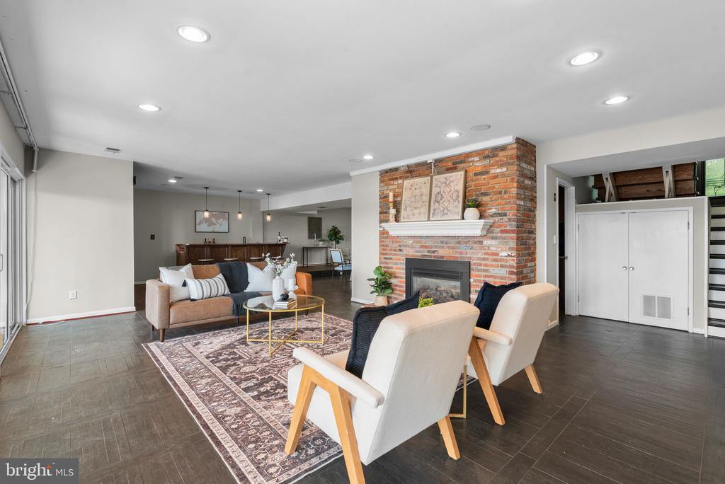 2908 SOUTHWATER POINT DRIVE
