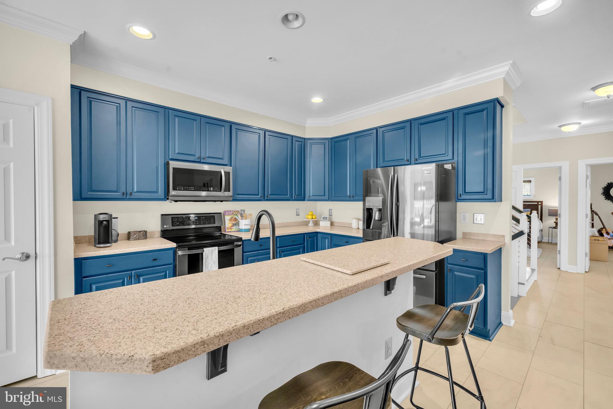 202 Muir St #202