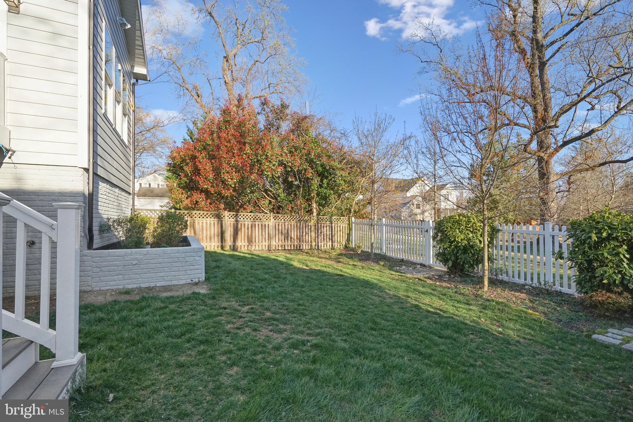 2616 2nd Rd N
