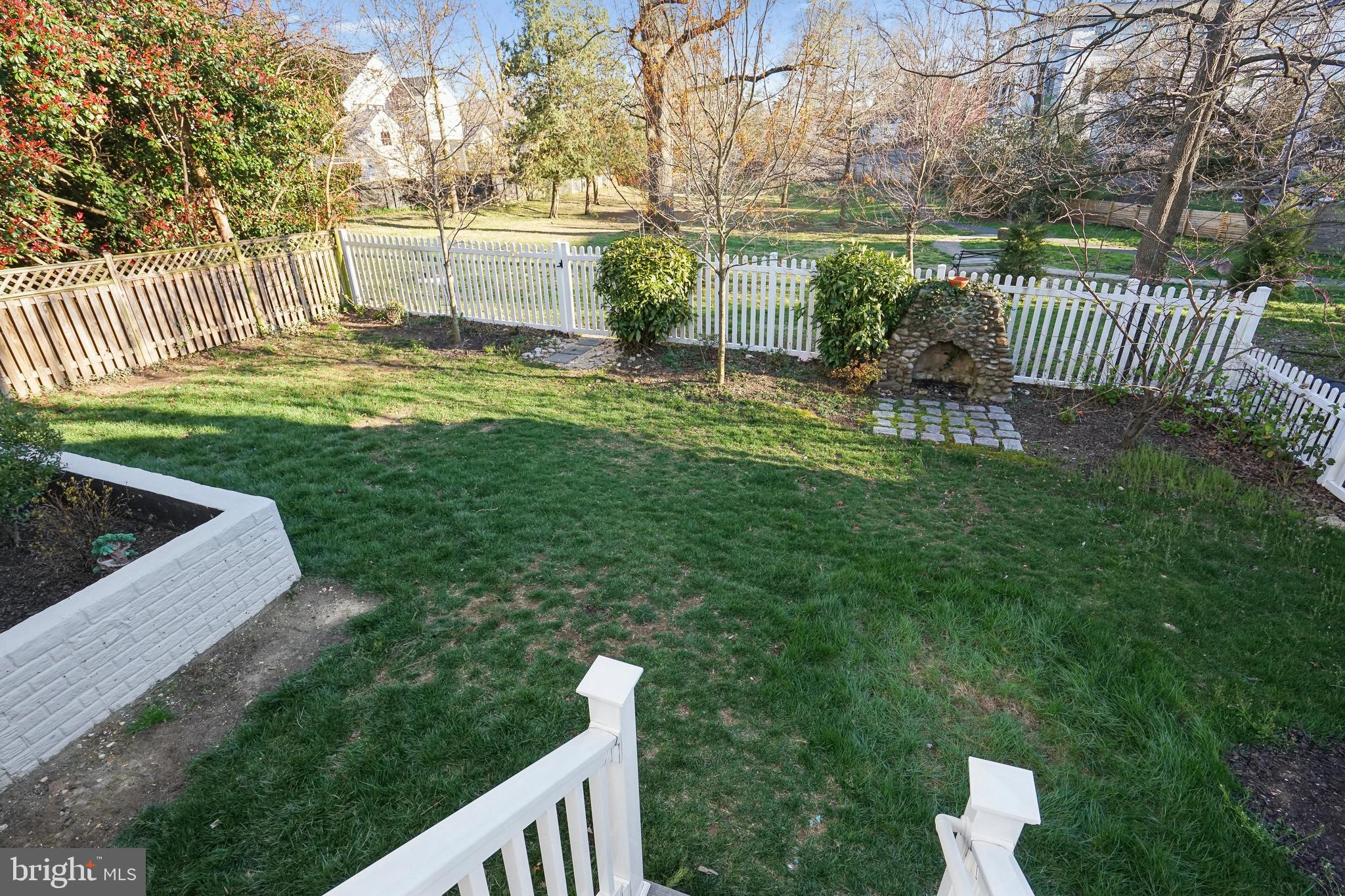 2616 2nd Rd N