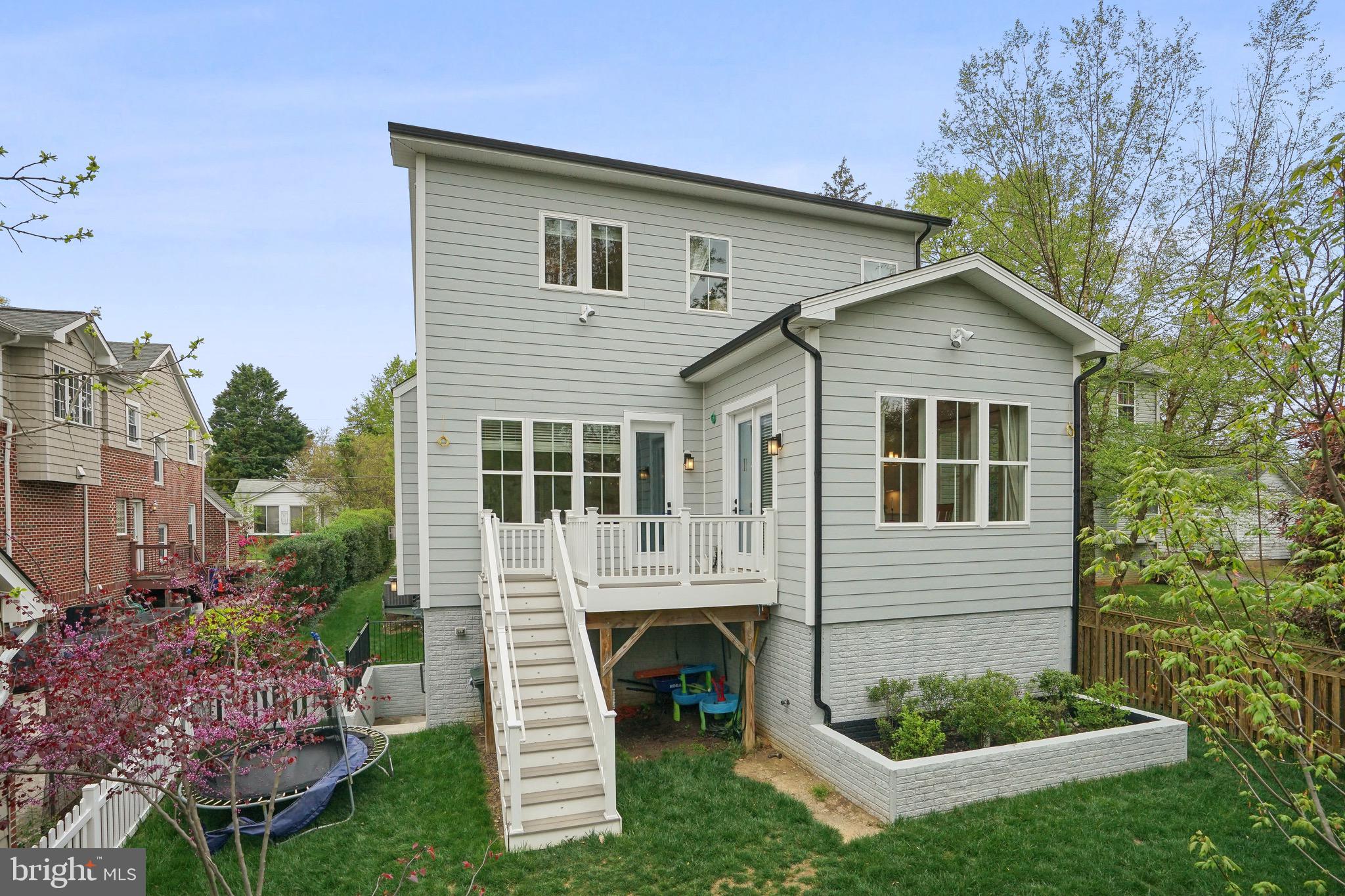 2616 2nd Rd N