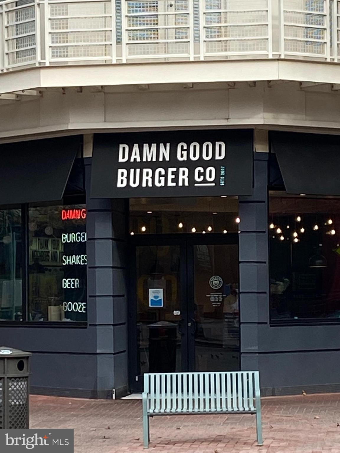 3060 S Buchanan St