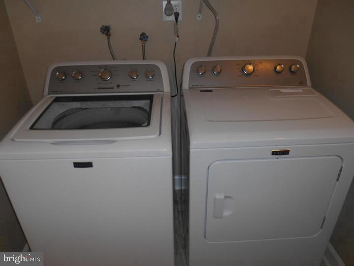 3435 S STAFFORD ST #B