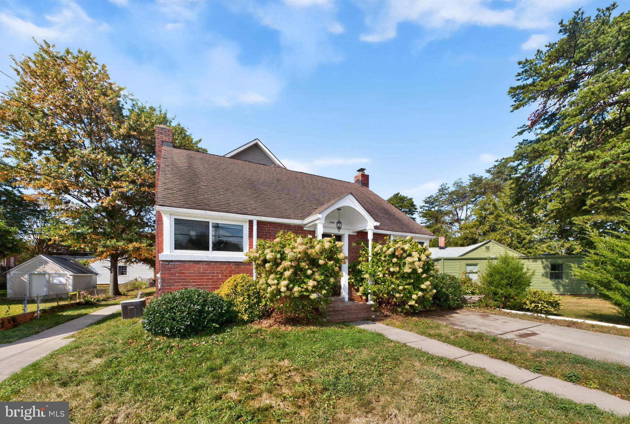750 N GEORGE MASON DRIVE