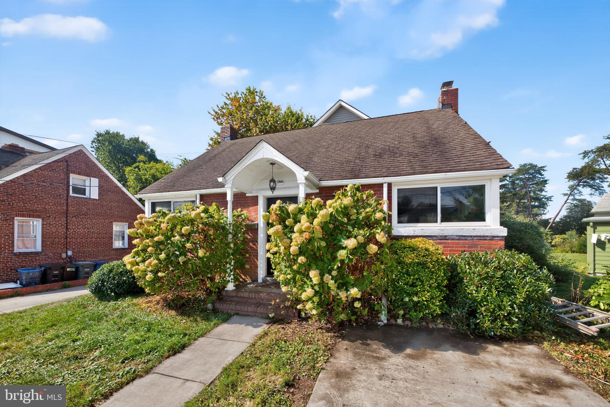 750 N GEORGE MASON DRIVE