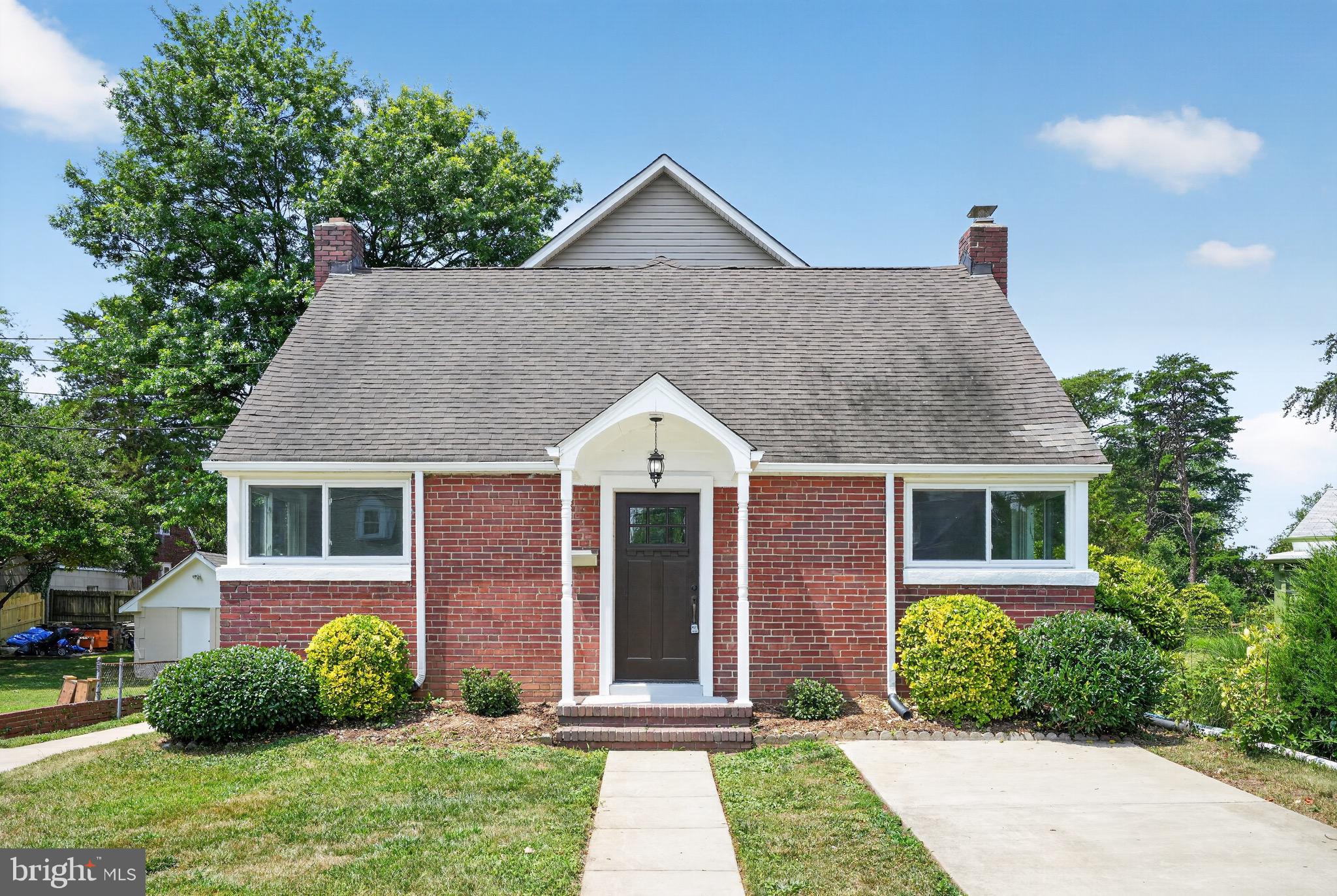 750 N GEORGE MASON DRIVE