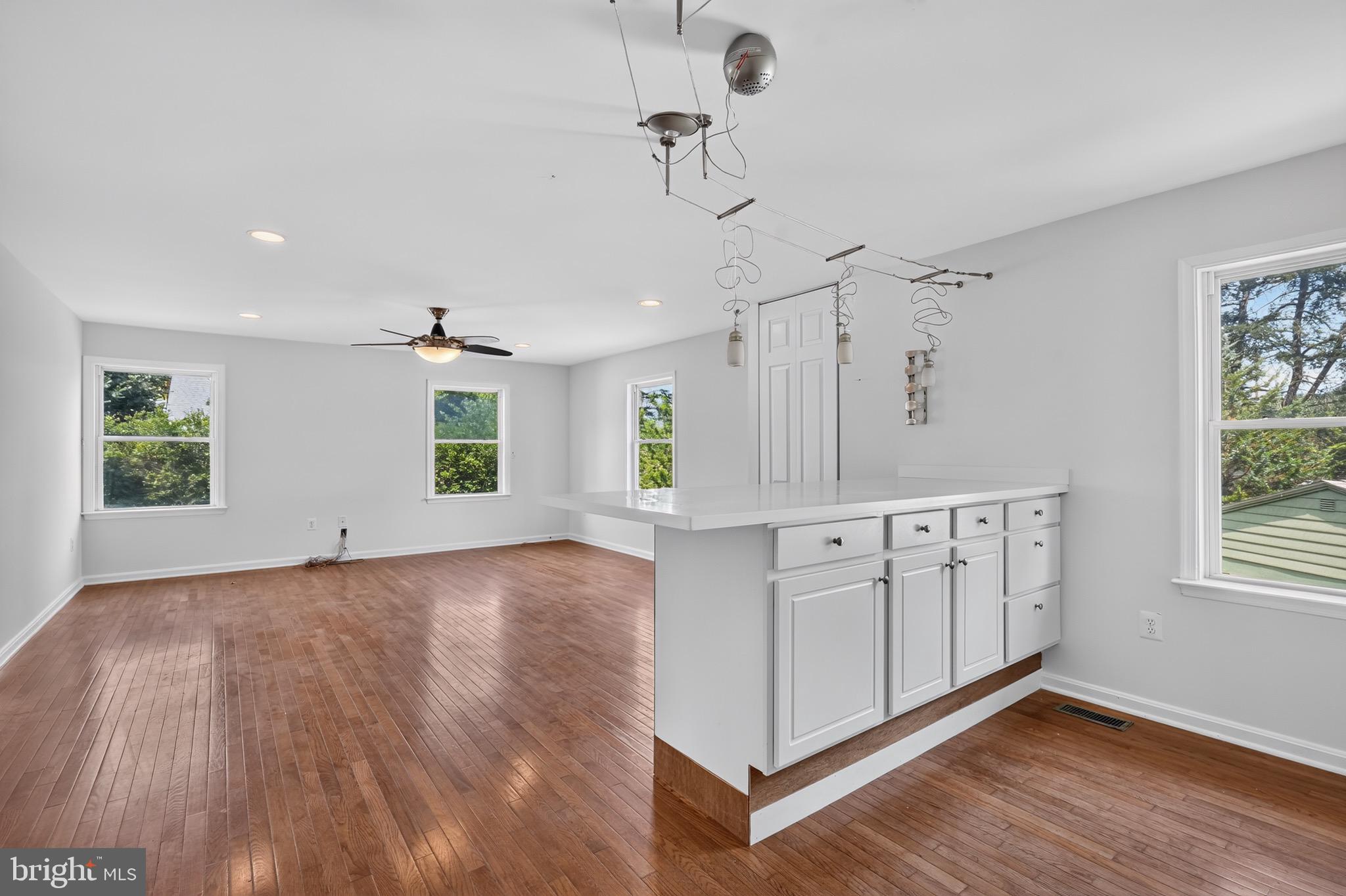 750 N GEORGE MASON DRIVE