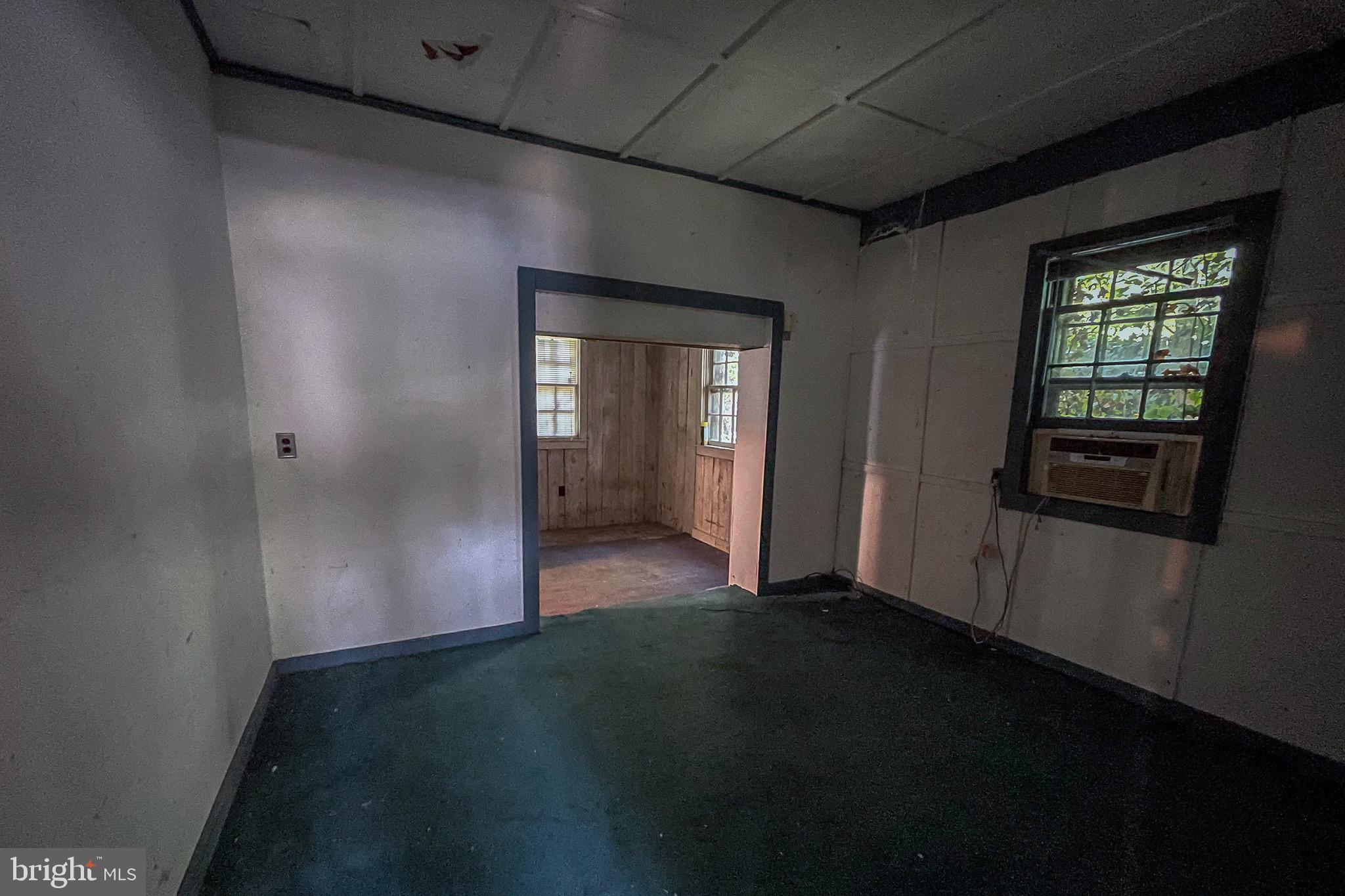 100 LONGVIEW DRIVE