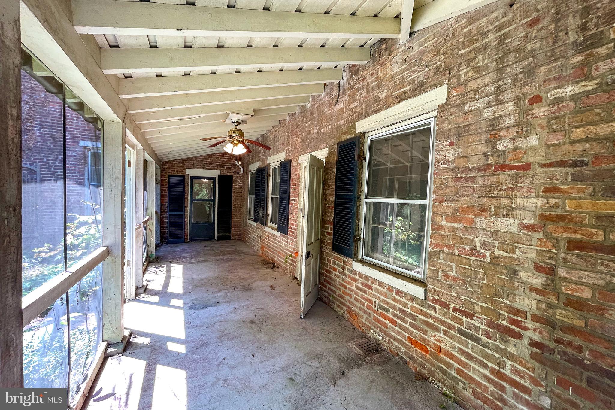 100 LONGVIEW DRIVE