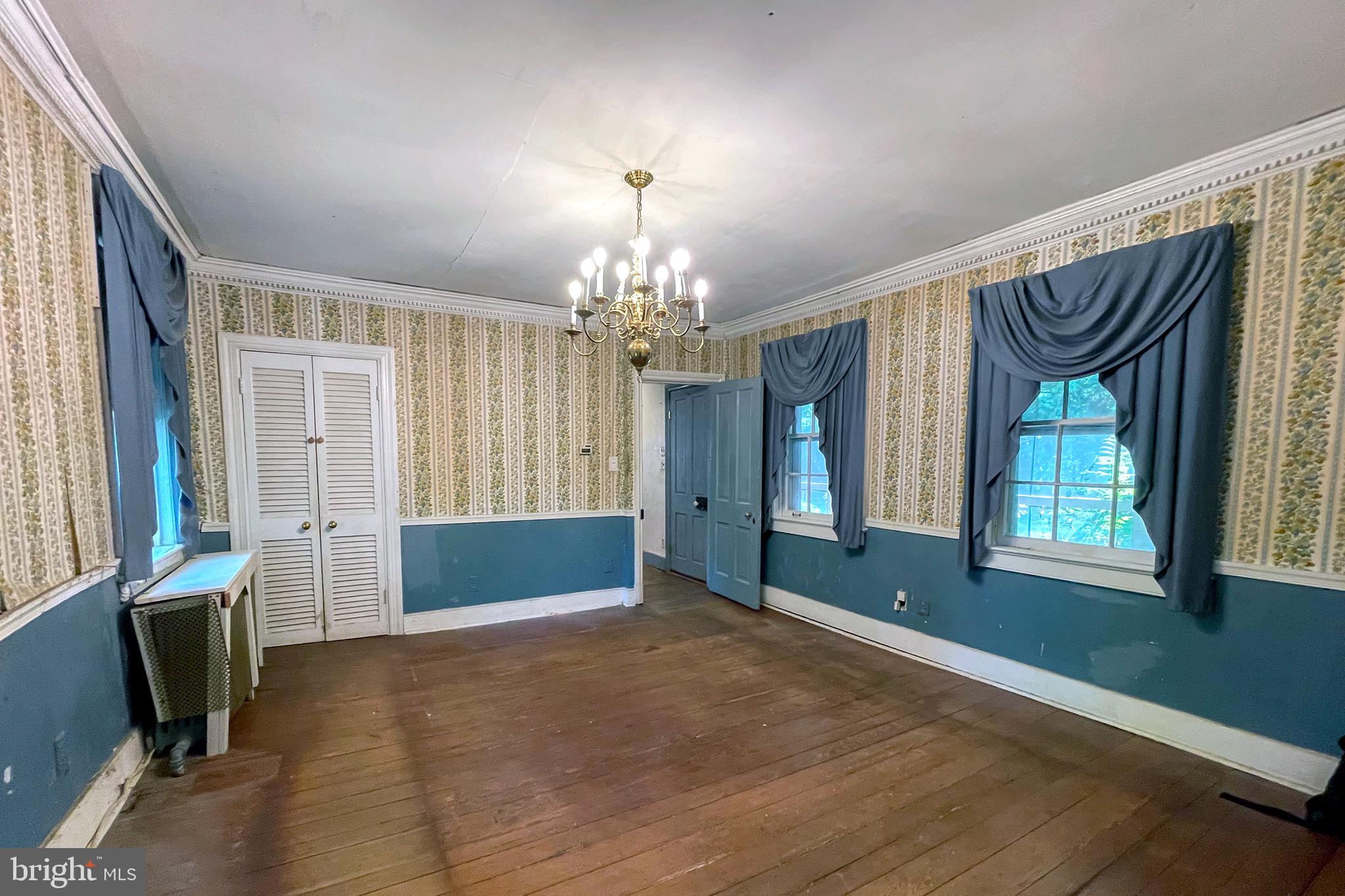 100 LONGVIEW DRIVE