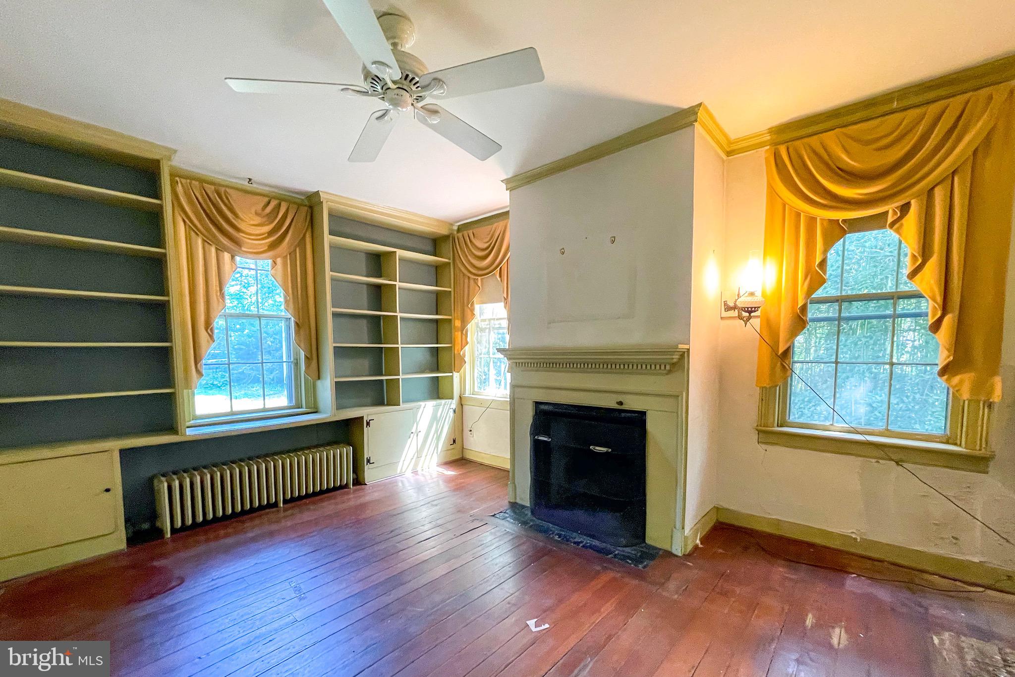 100 LONGVIEW DRIVE
