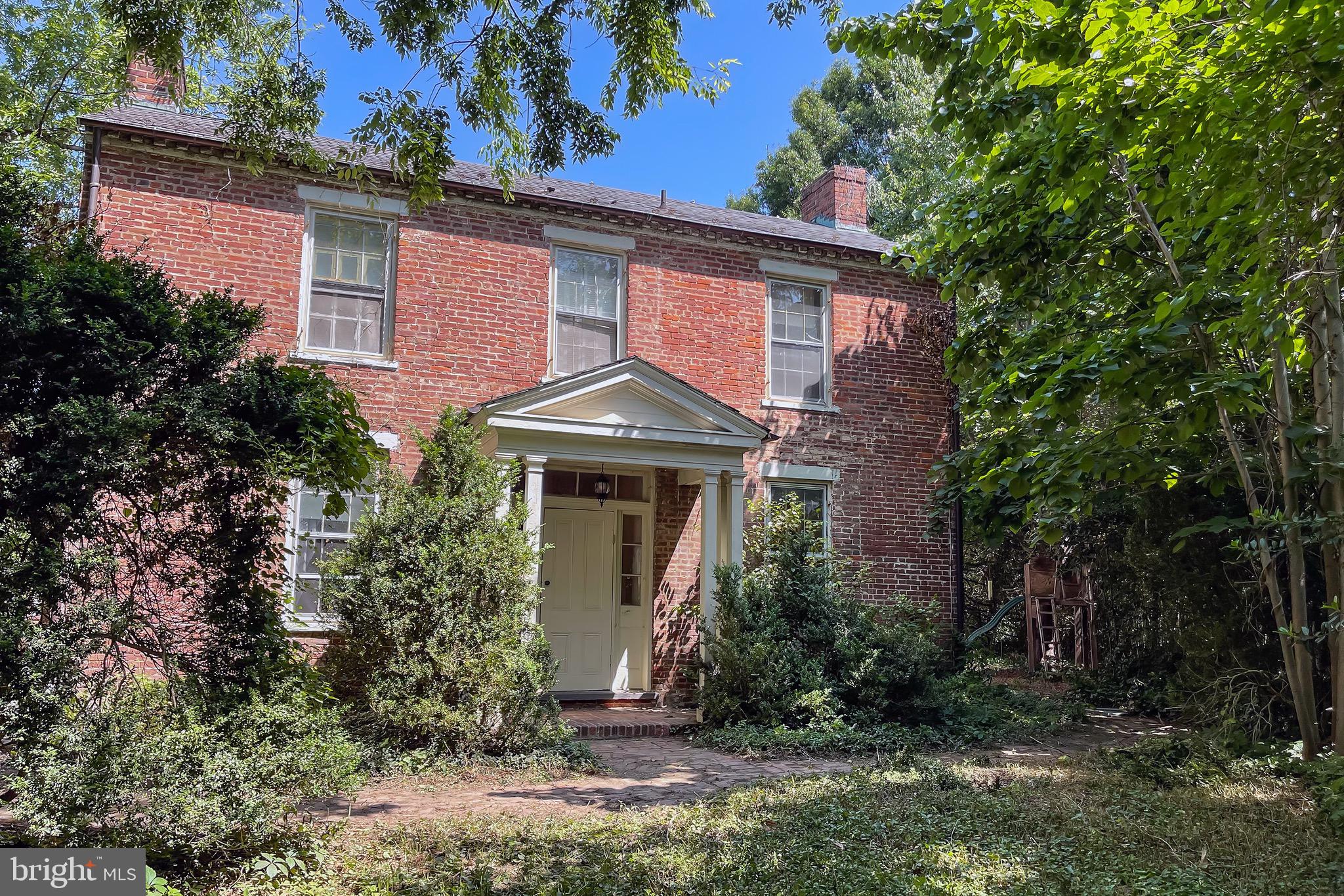 100 LONGVIEW DRIVE