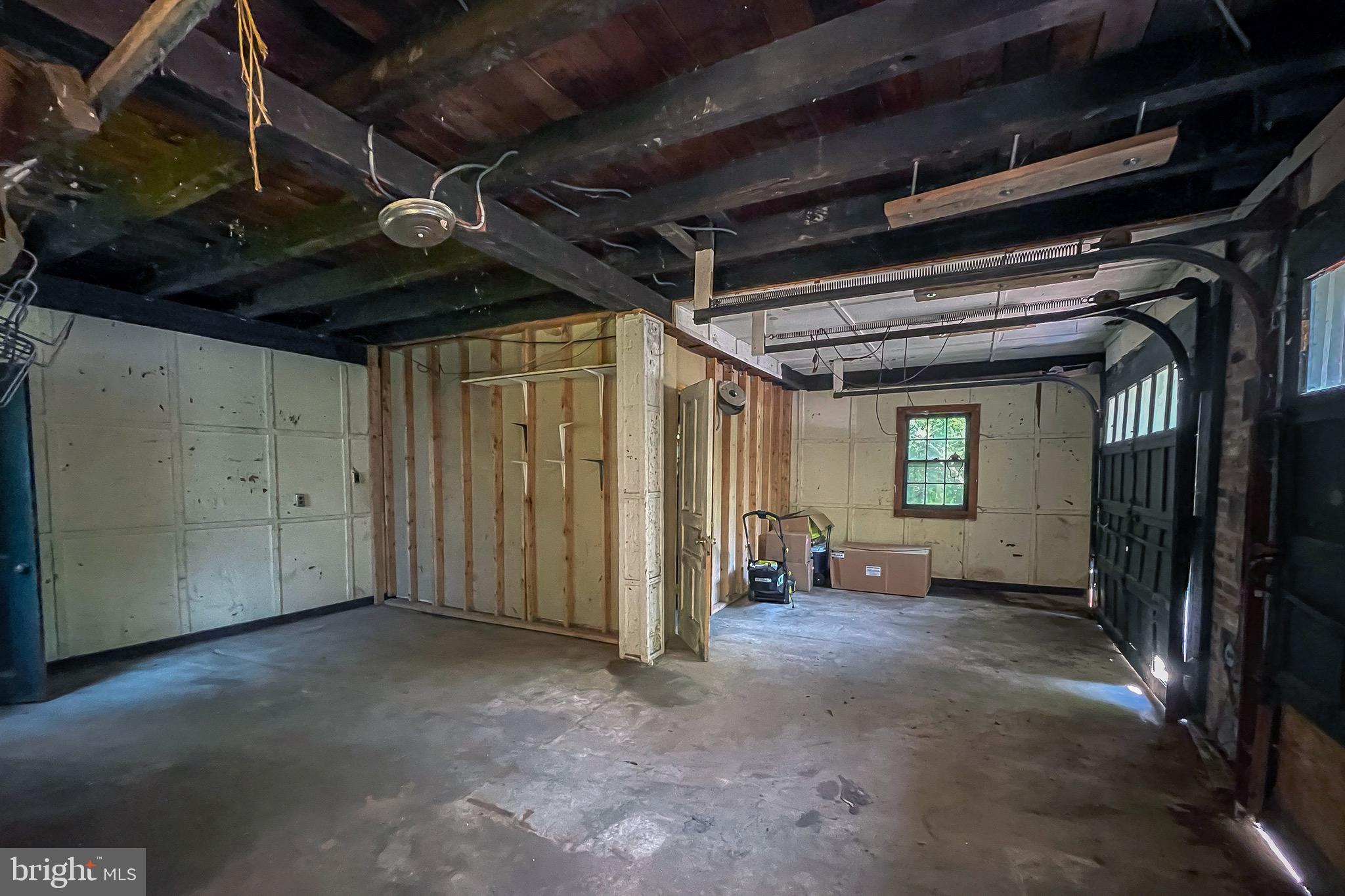100 LONGVIEW DRIVE