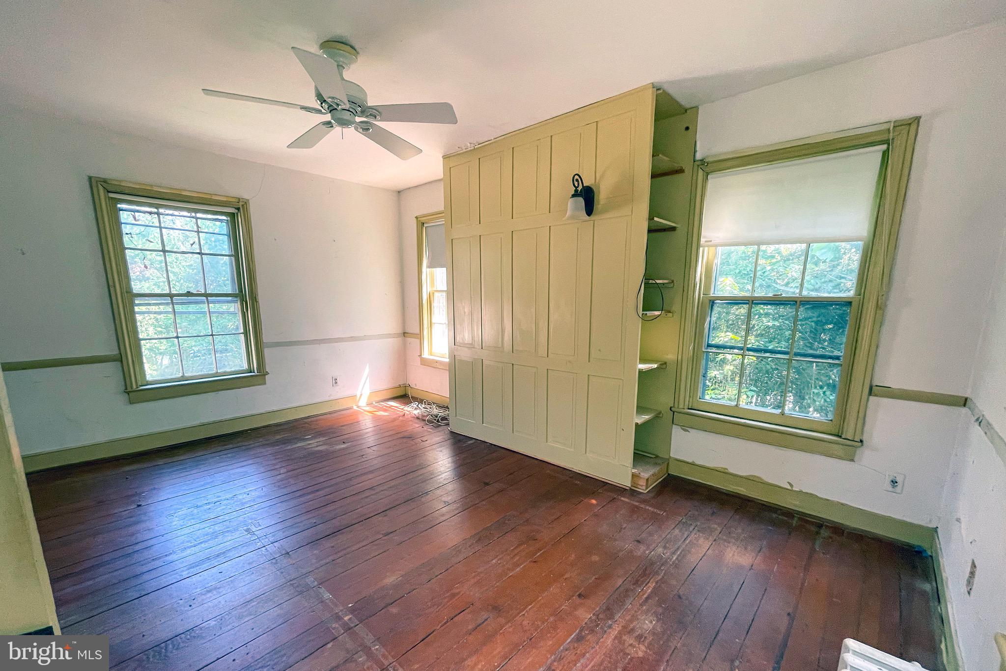 100 LONGVIEW DRIVE