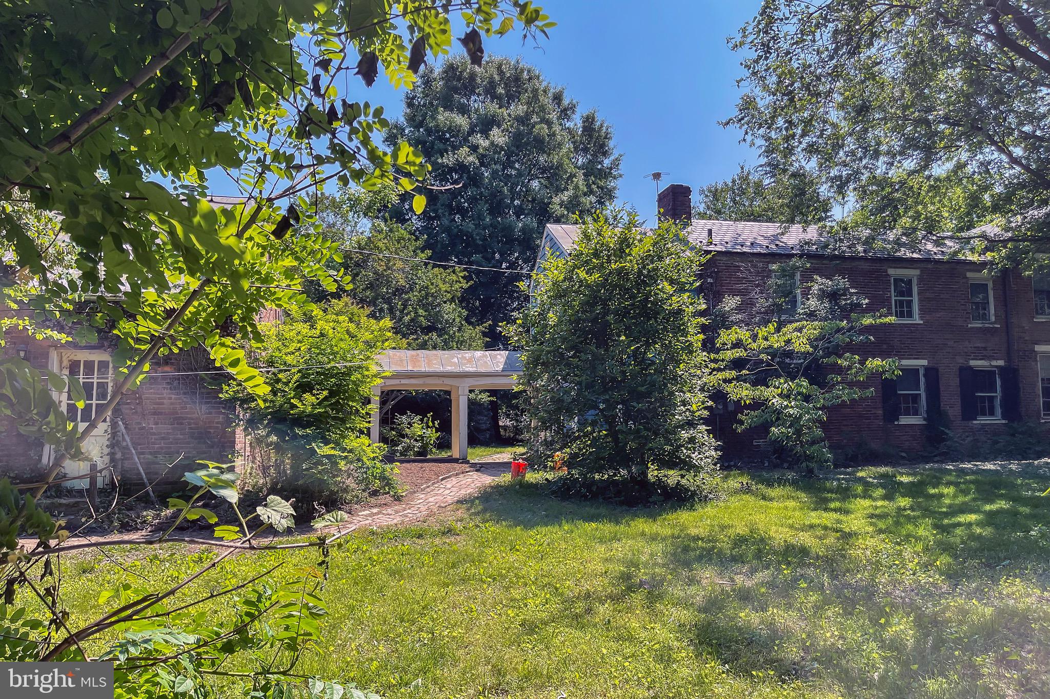 100 LONGVIEW DRIVE