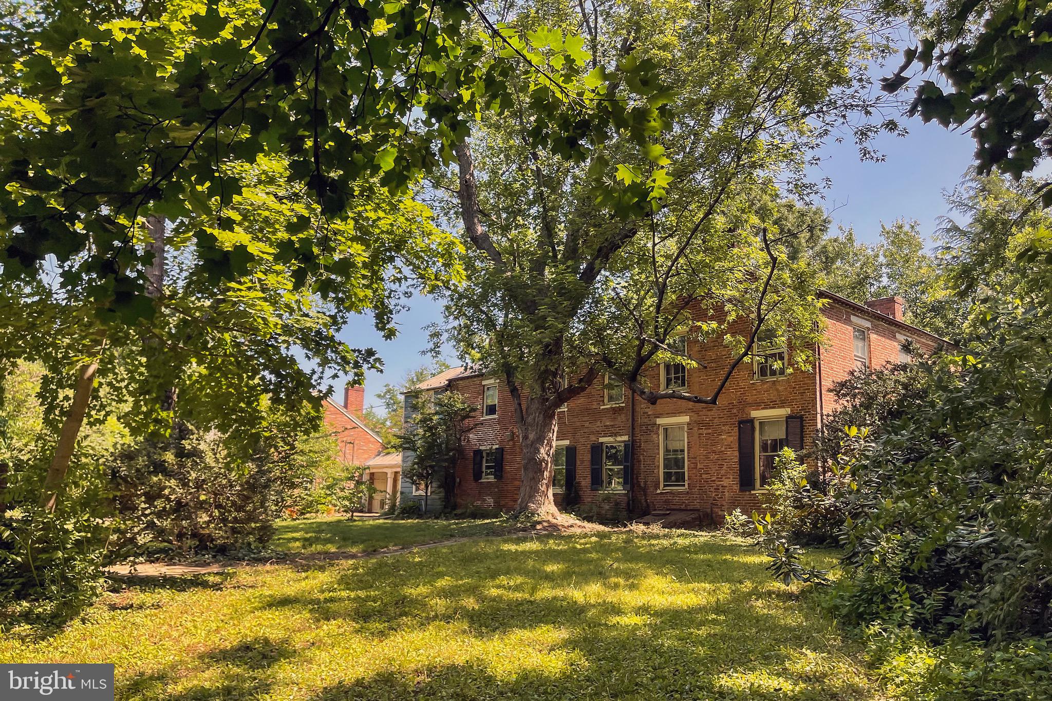 100 LONGVIEW DRIVE