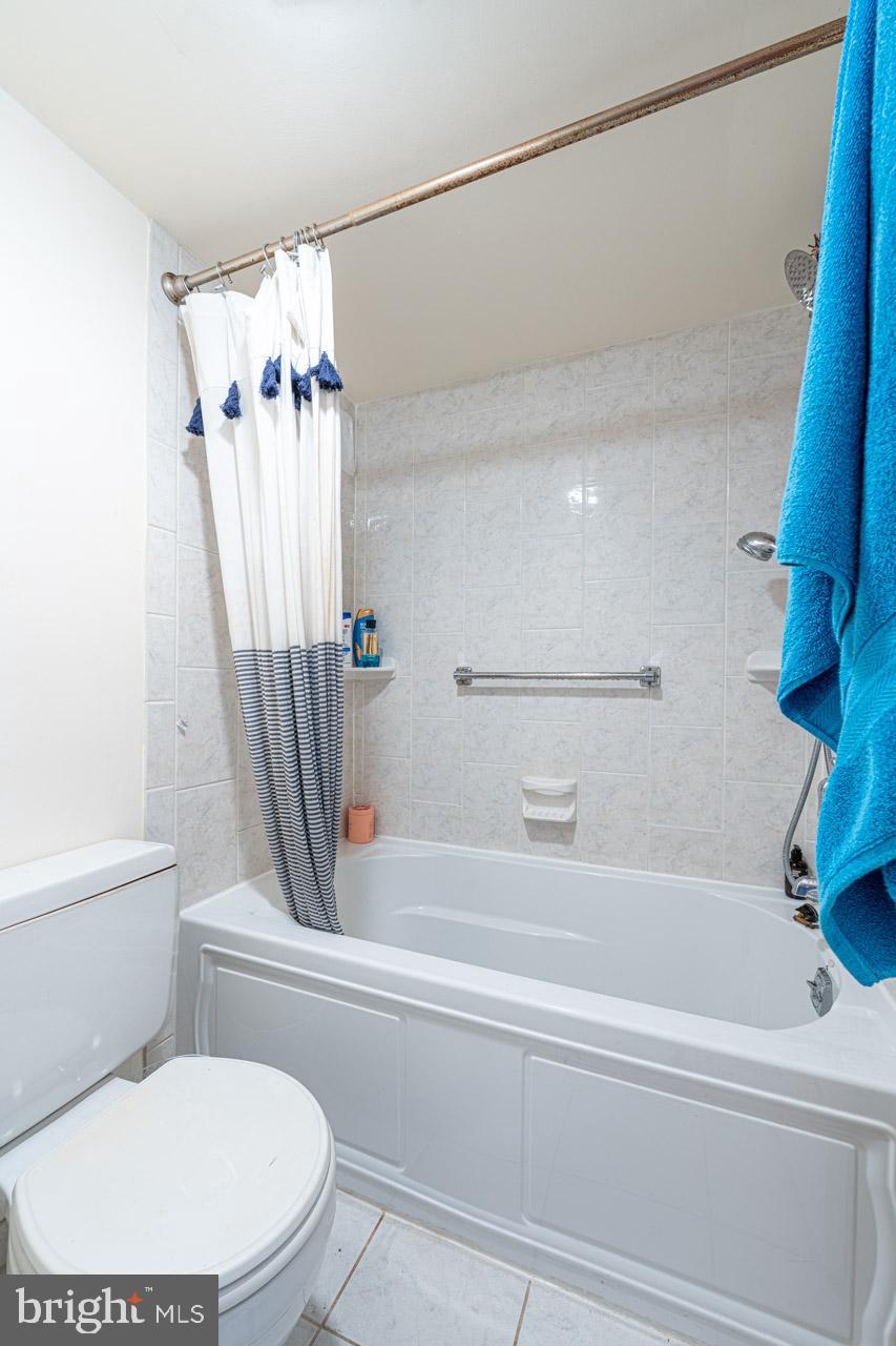 1225 Martha Custis Drive Unit: 513