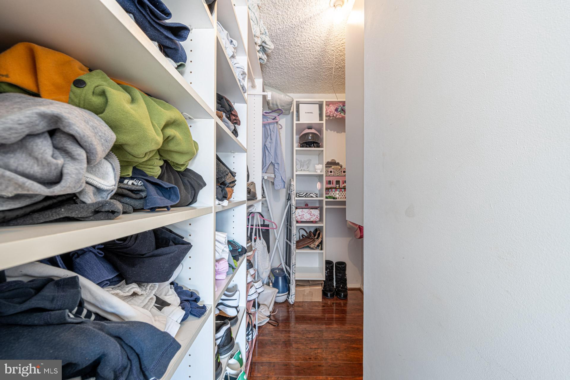1225 Martha Custis Drive Unit: 513