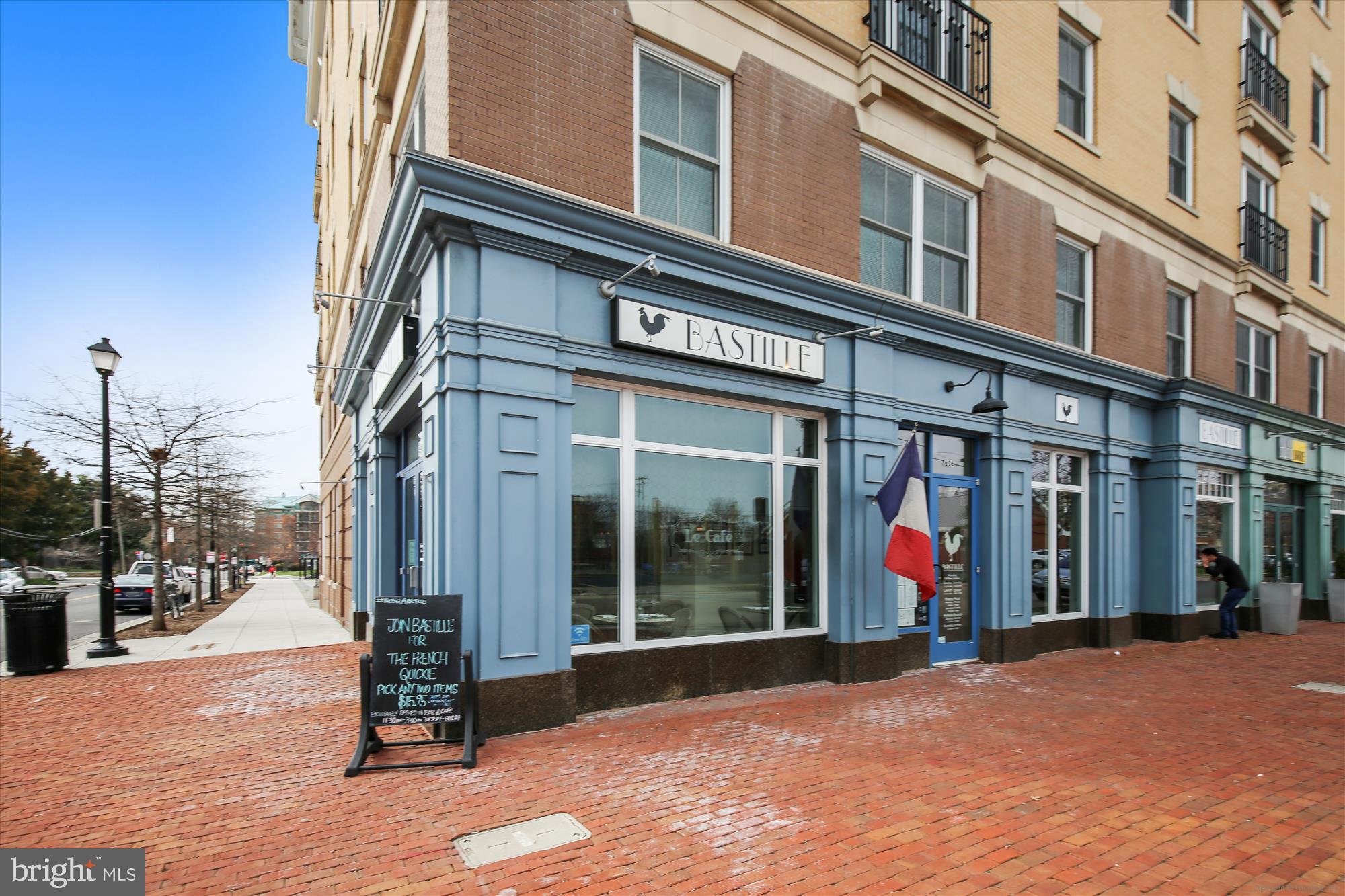 505 E Braddock Rd #704