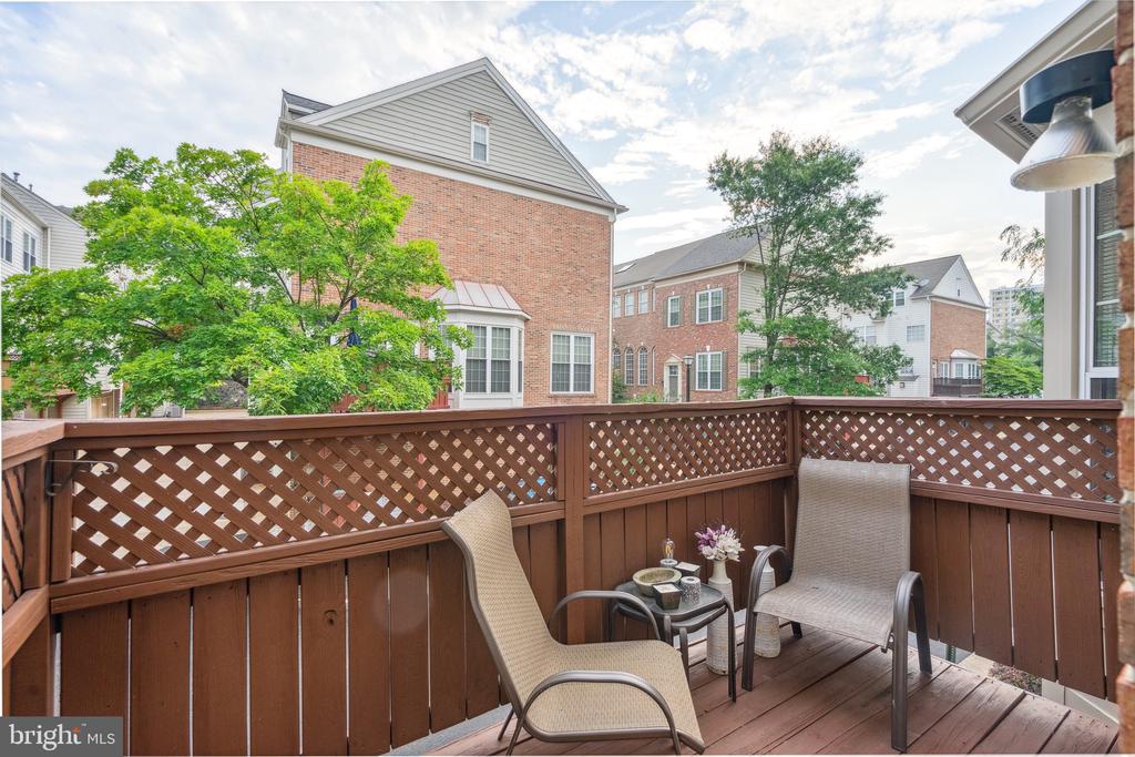 6026 Ricketts Walk