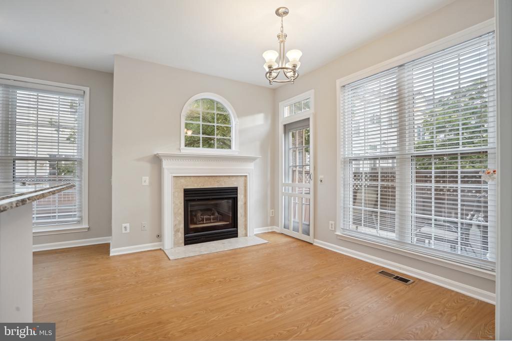 6026 Ricketts Walk