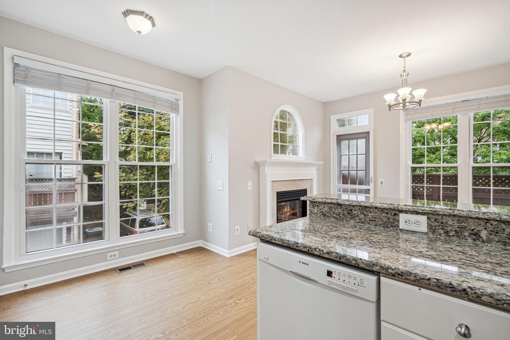 6026 Ricketts Walk