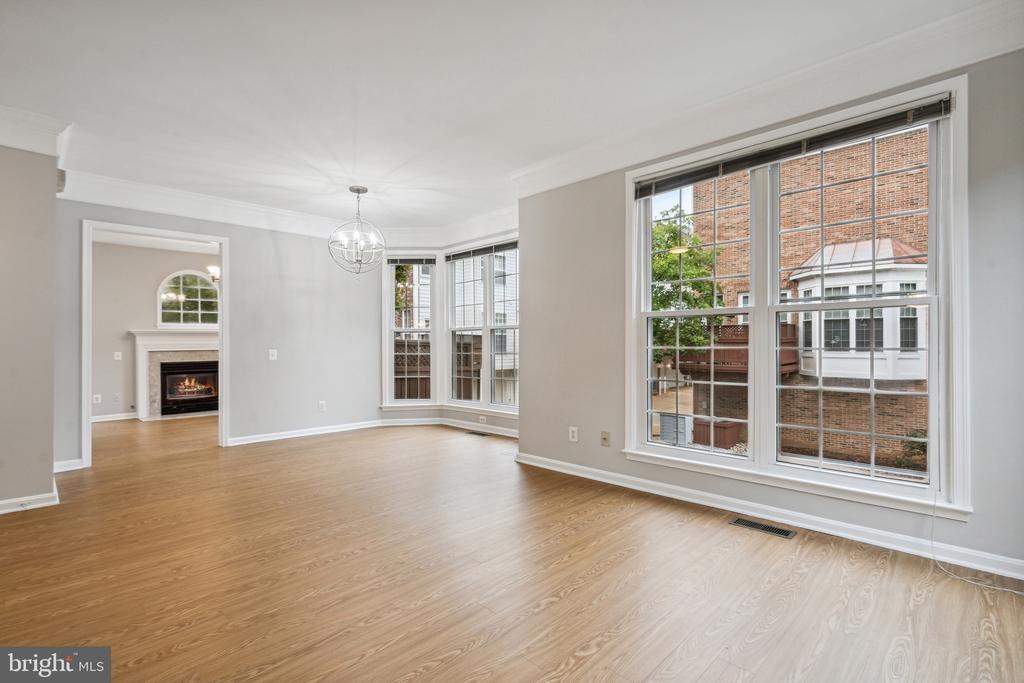 6026 Ricketts Walk