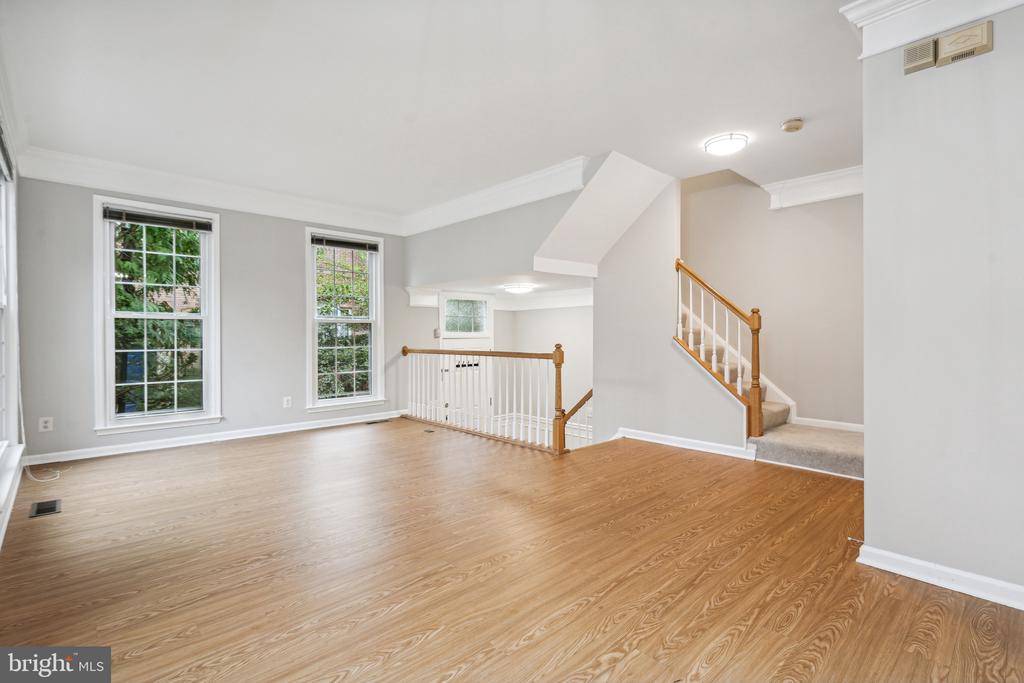 6026 Ricketts Walk