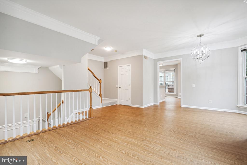 6026 Ricketts Walk