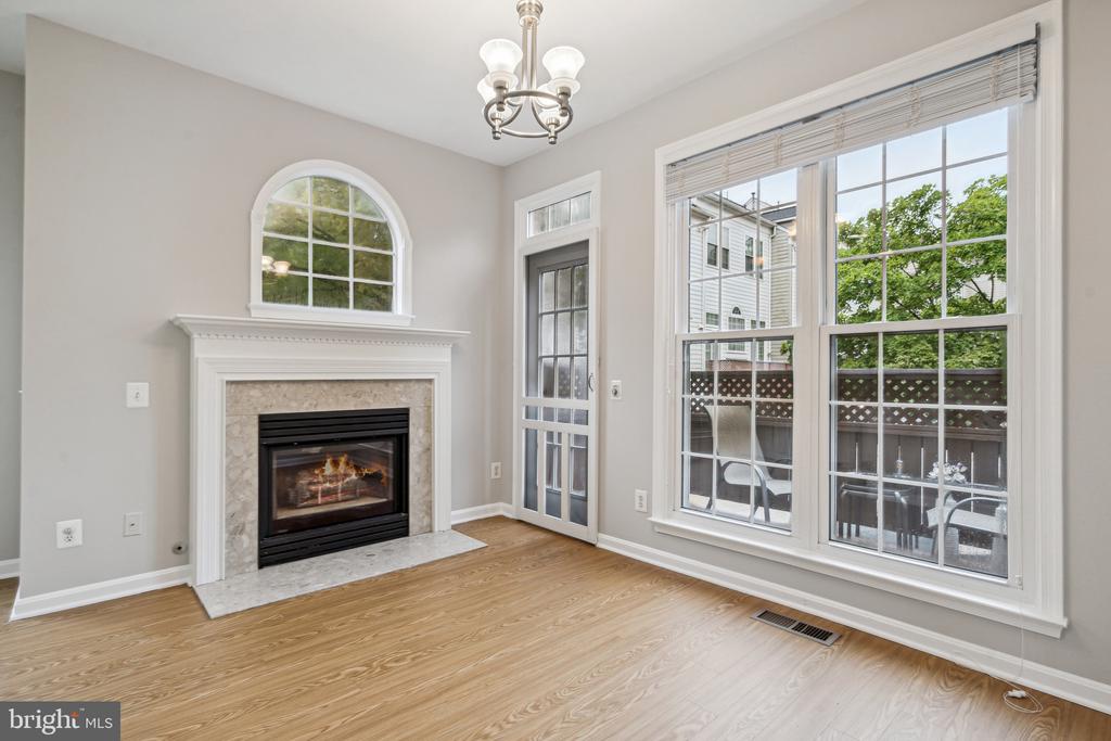 6026 Ricketts Walk