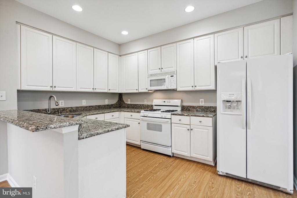 6026 Ricketts Walk