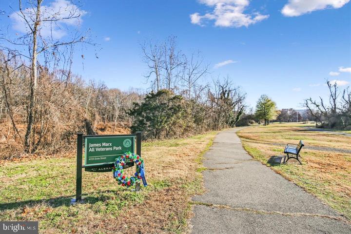 200 N Pickett St #807