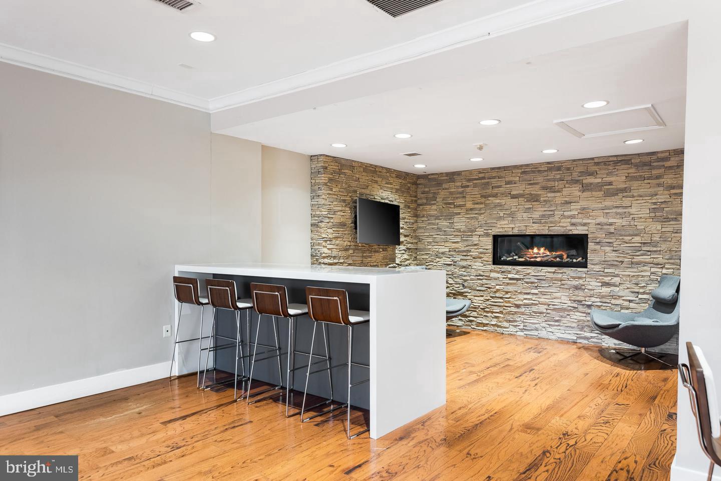 75 S REYNOLDS STREET 108