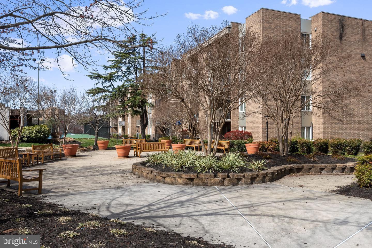 75 S REYNOLDS STREET 108