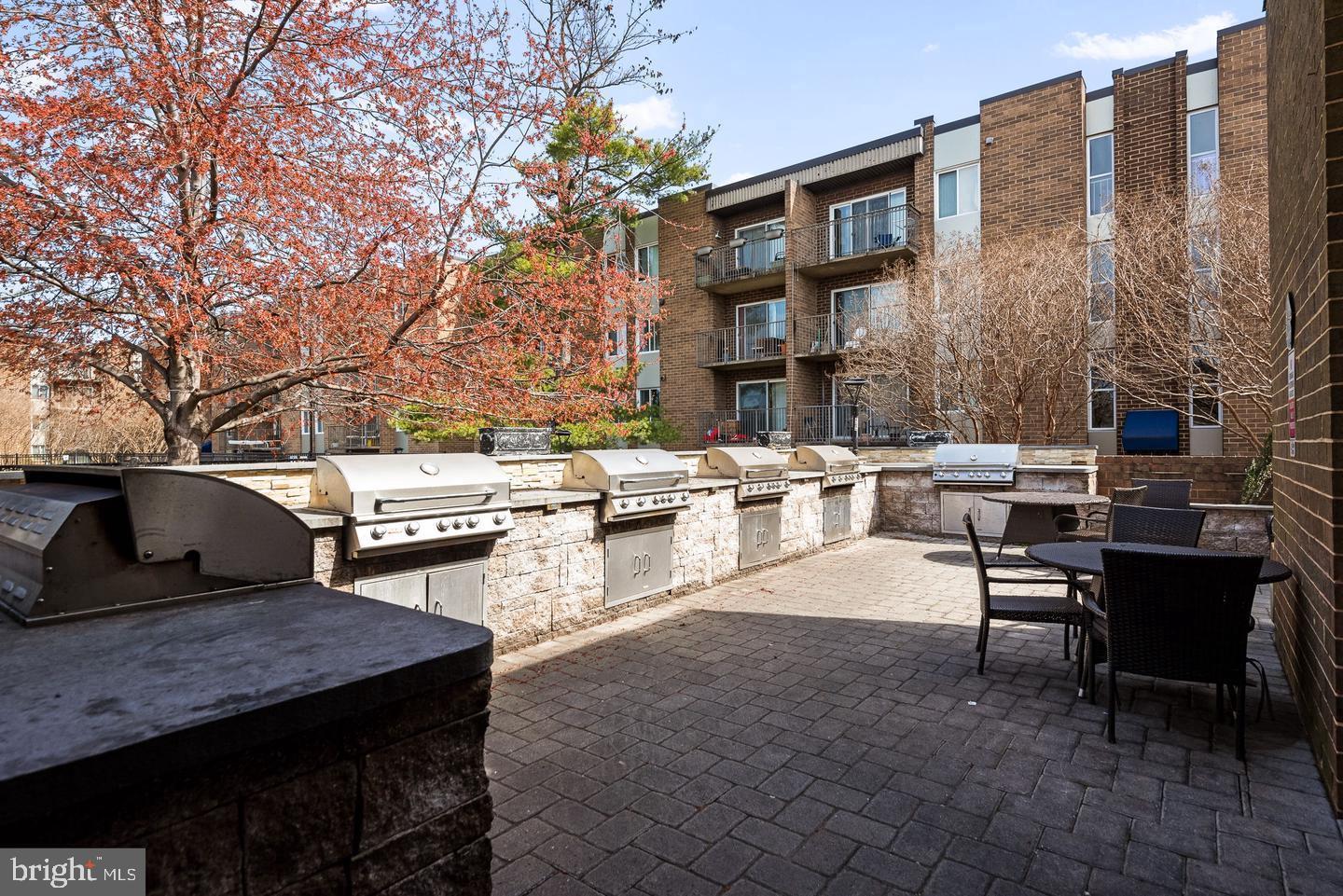 75 S REYNOLDS STREET 108