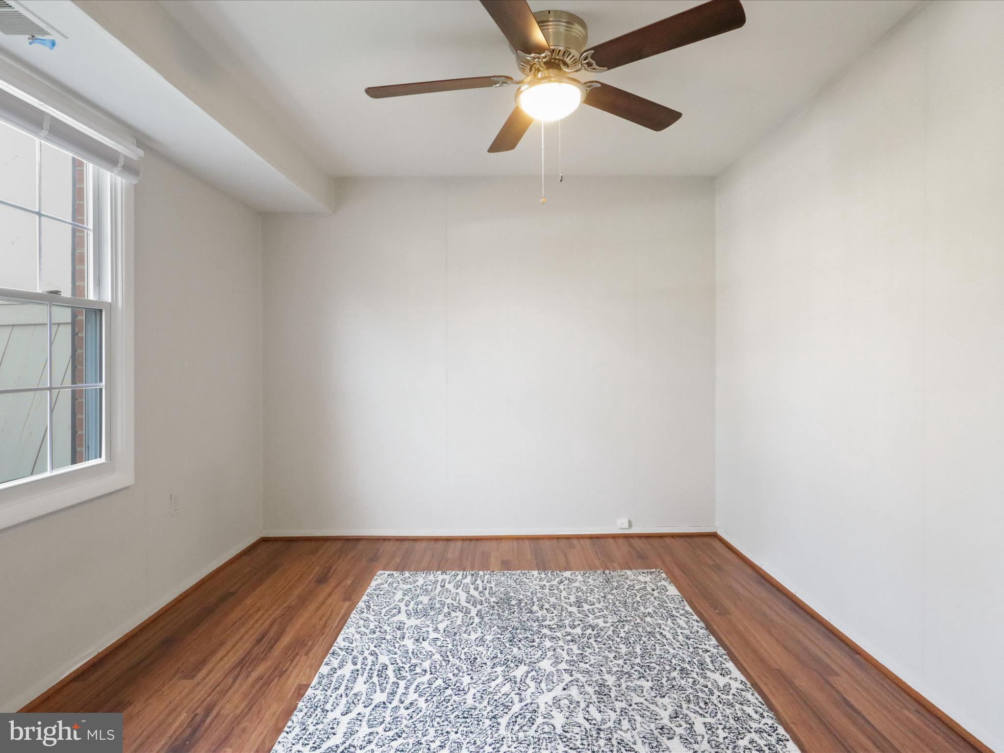 4429 Scarborough Sq