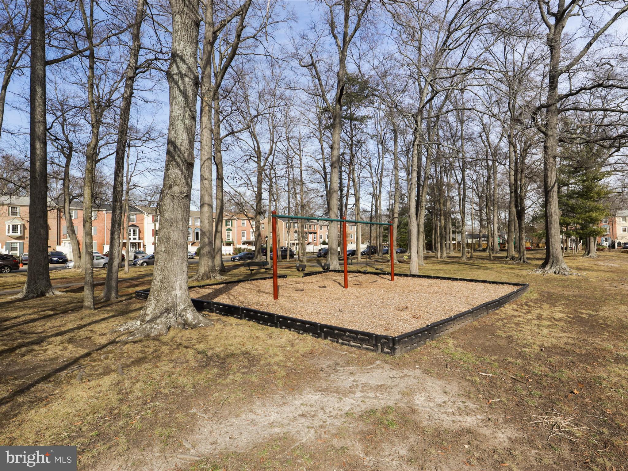 4429 Scarborough Sq
