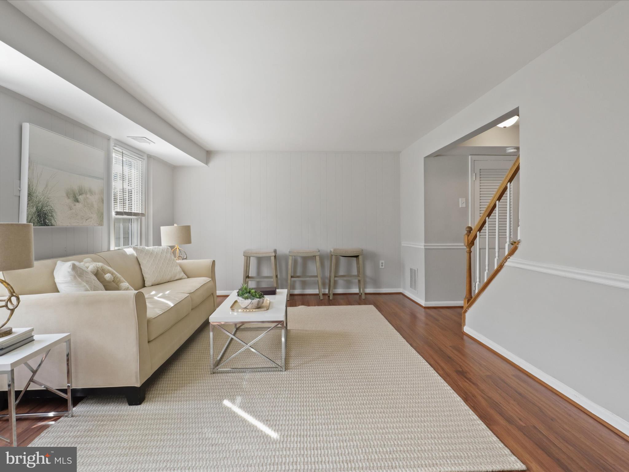 4429 Scarborough Sq