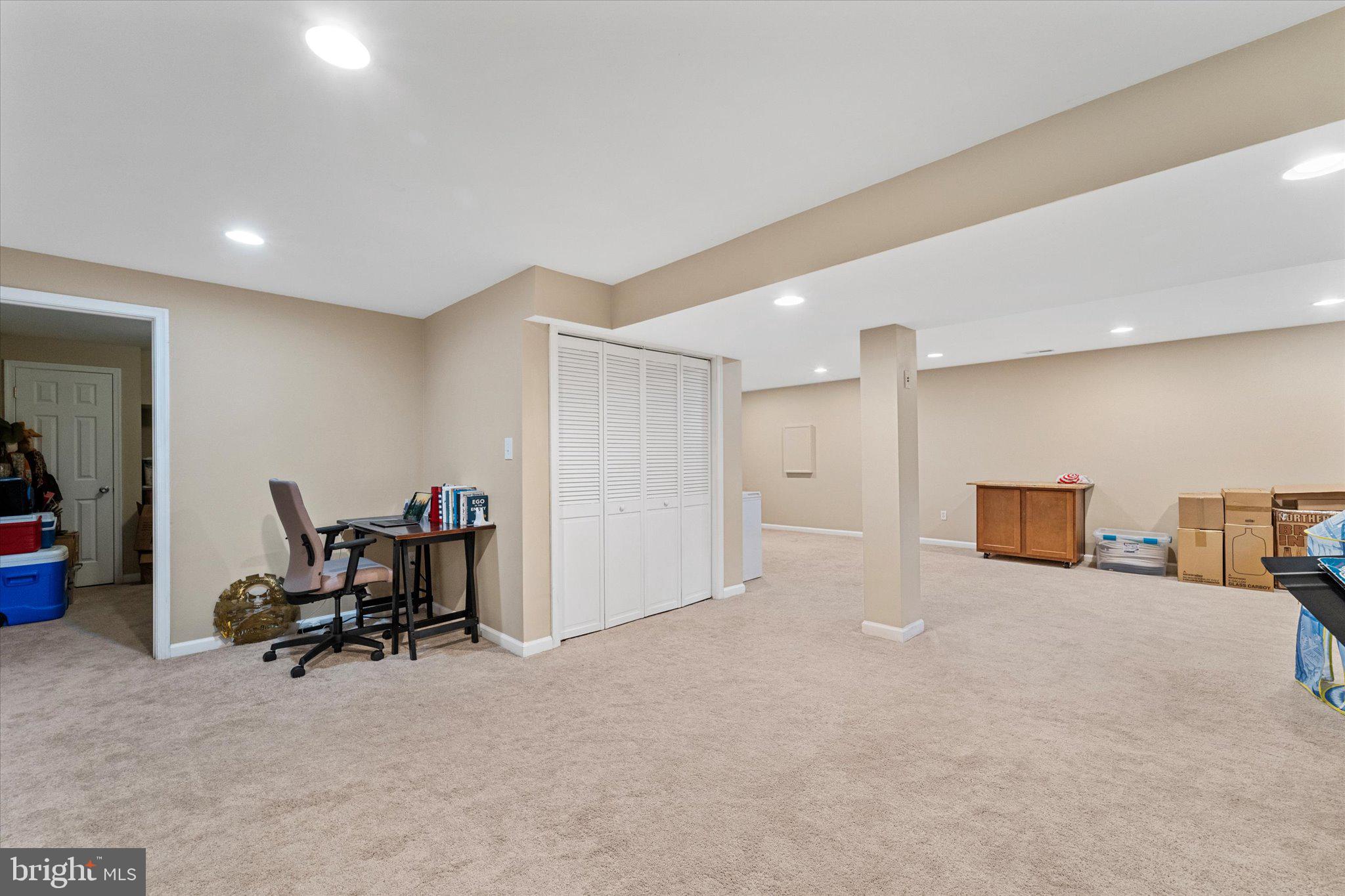 9521 Retriever Rd